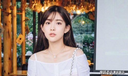 娱乐吃瓜社孟子义,娱乐圈的“瓜中瓜”，揭秘她的成长与蜕变