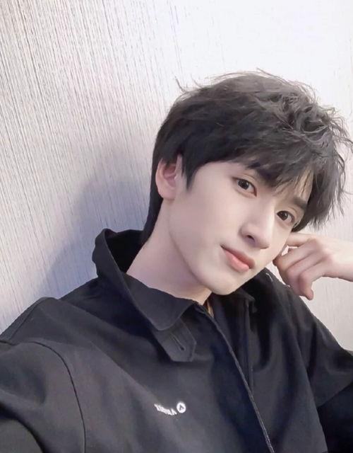 娱乐吃瓜君贺峻霖严浩翔 第2张 娱乐吃瓜君贺峻霖严浩翔 第2张